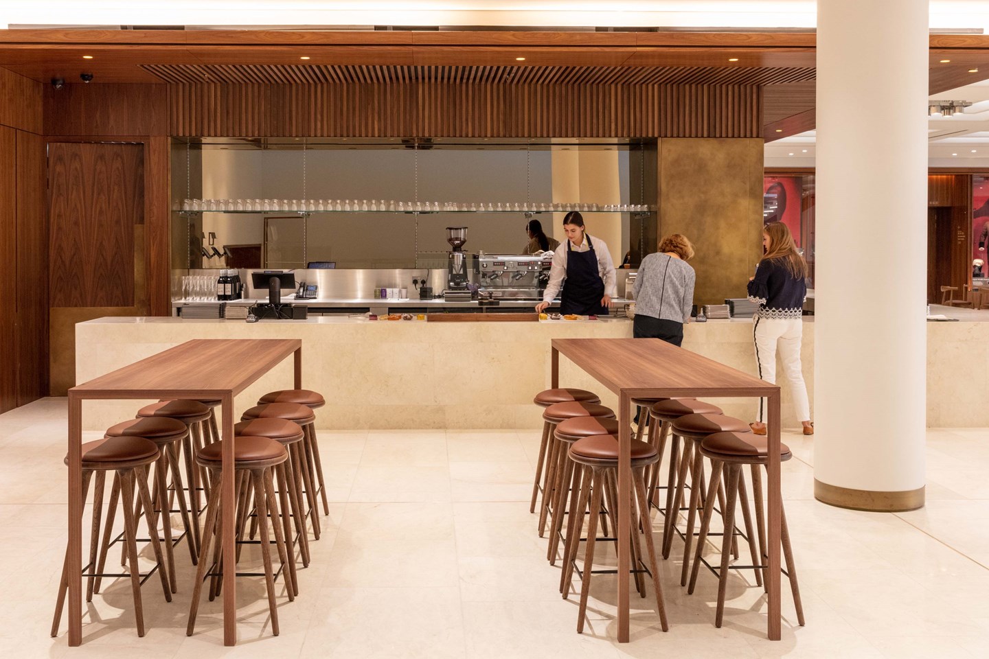 Slim+ high table @Royal Opera House, London