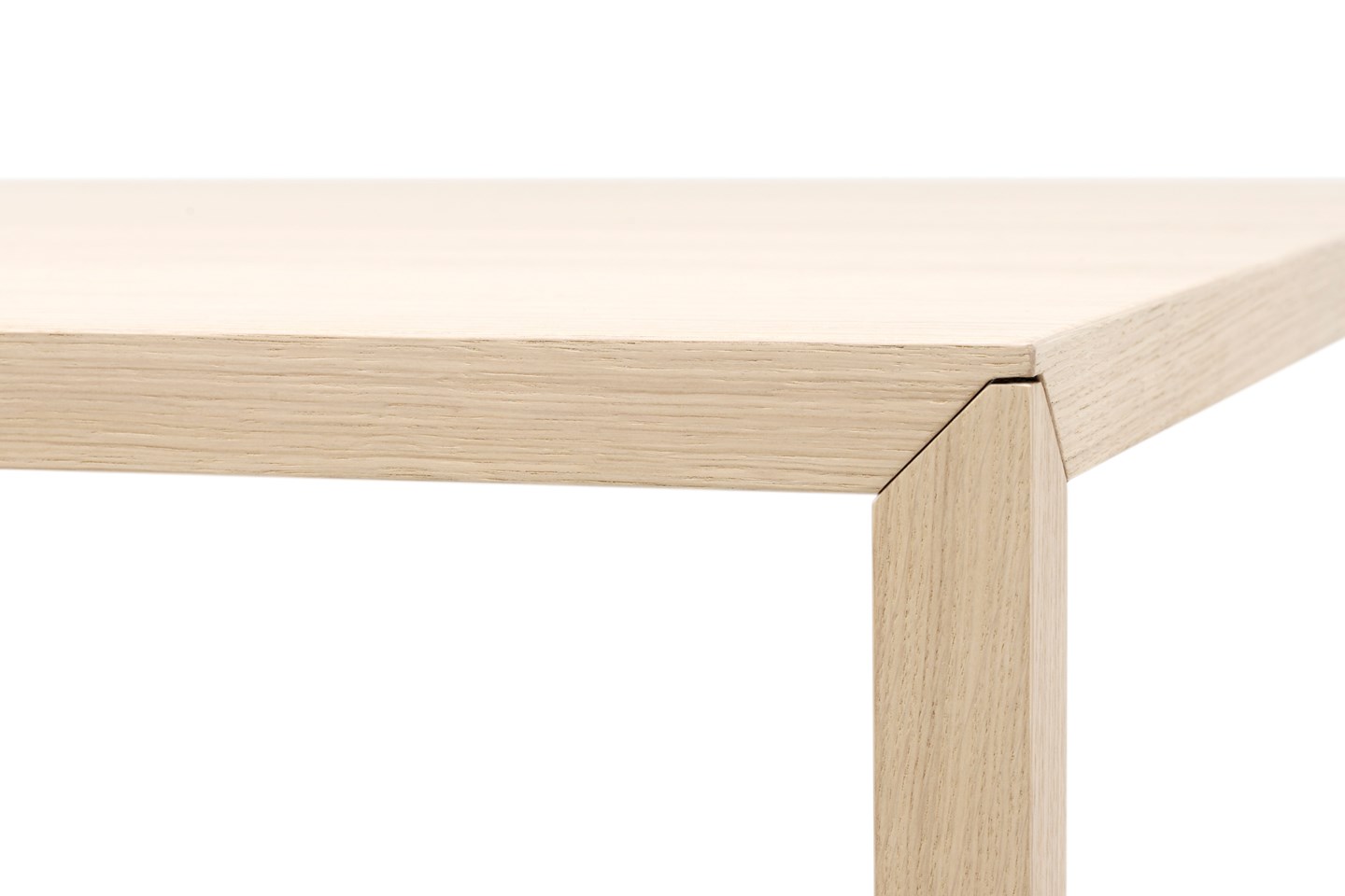 Arco slim table